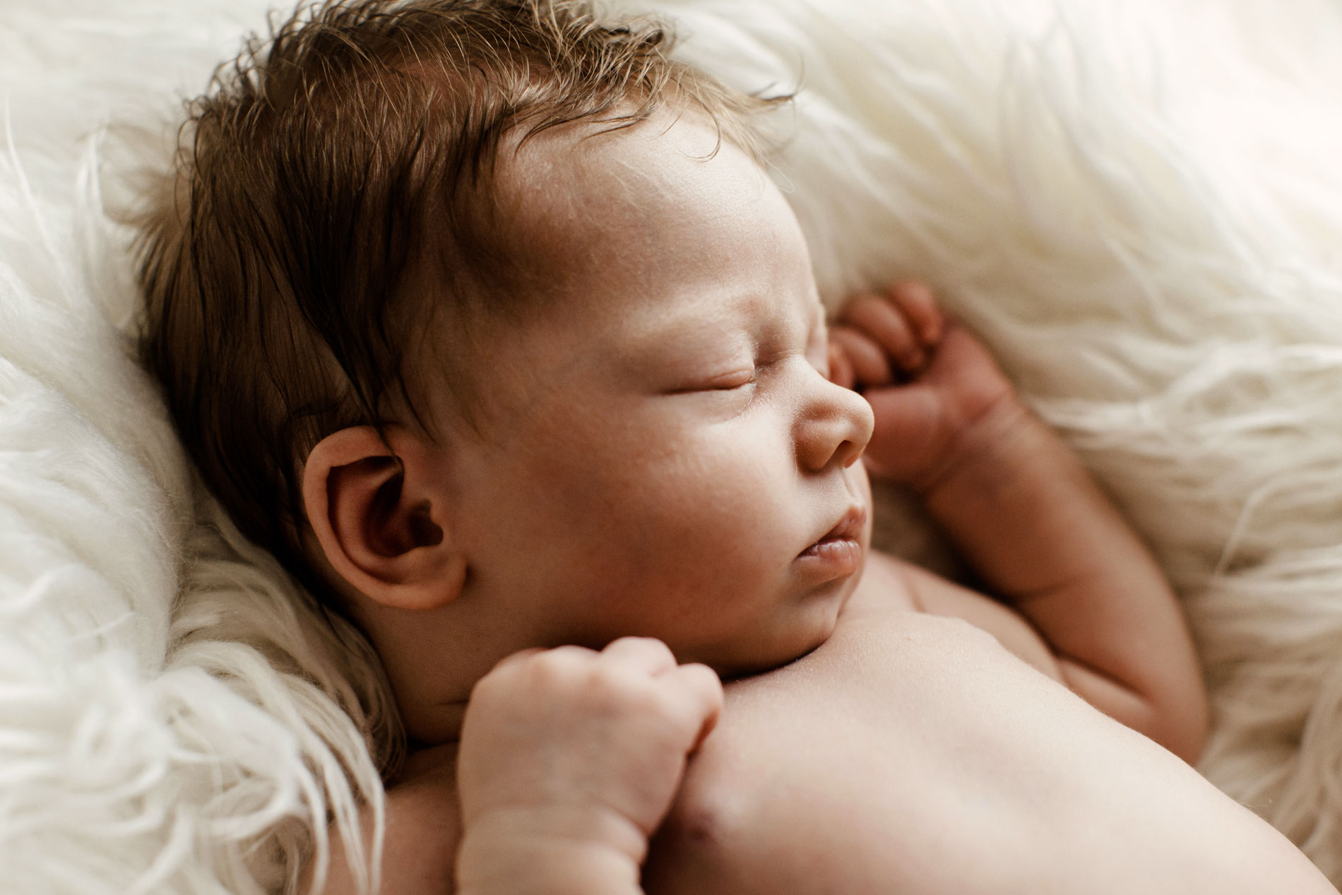 Babyshooting und Neugeborenenfotografie gemütlich zu Hause in Hamburg, Lüneburg, Stade.