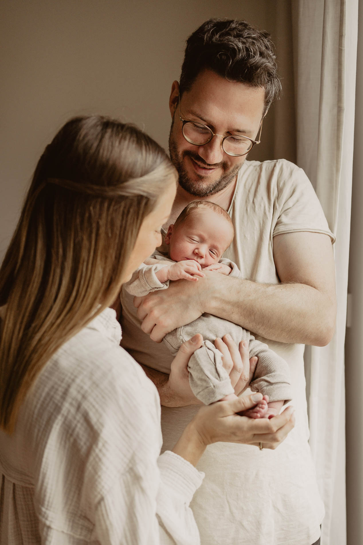 Baby-Fotoshooting und Neugeborenen Fotografie zuhause in Hamburg, Stade oder Hemmoor