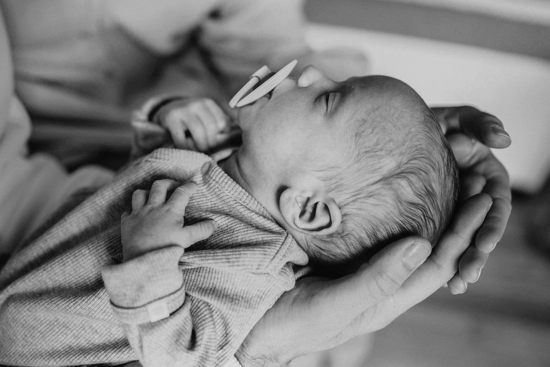 Baby-Fotoshooting und Neugeborenen Fotografie zuhause in Hamburg, Stade oder Hemmoor