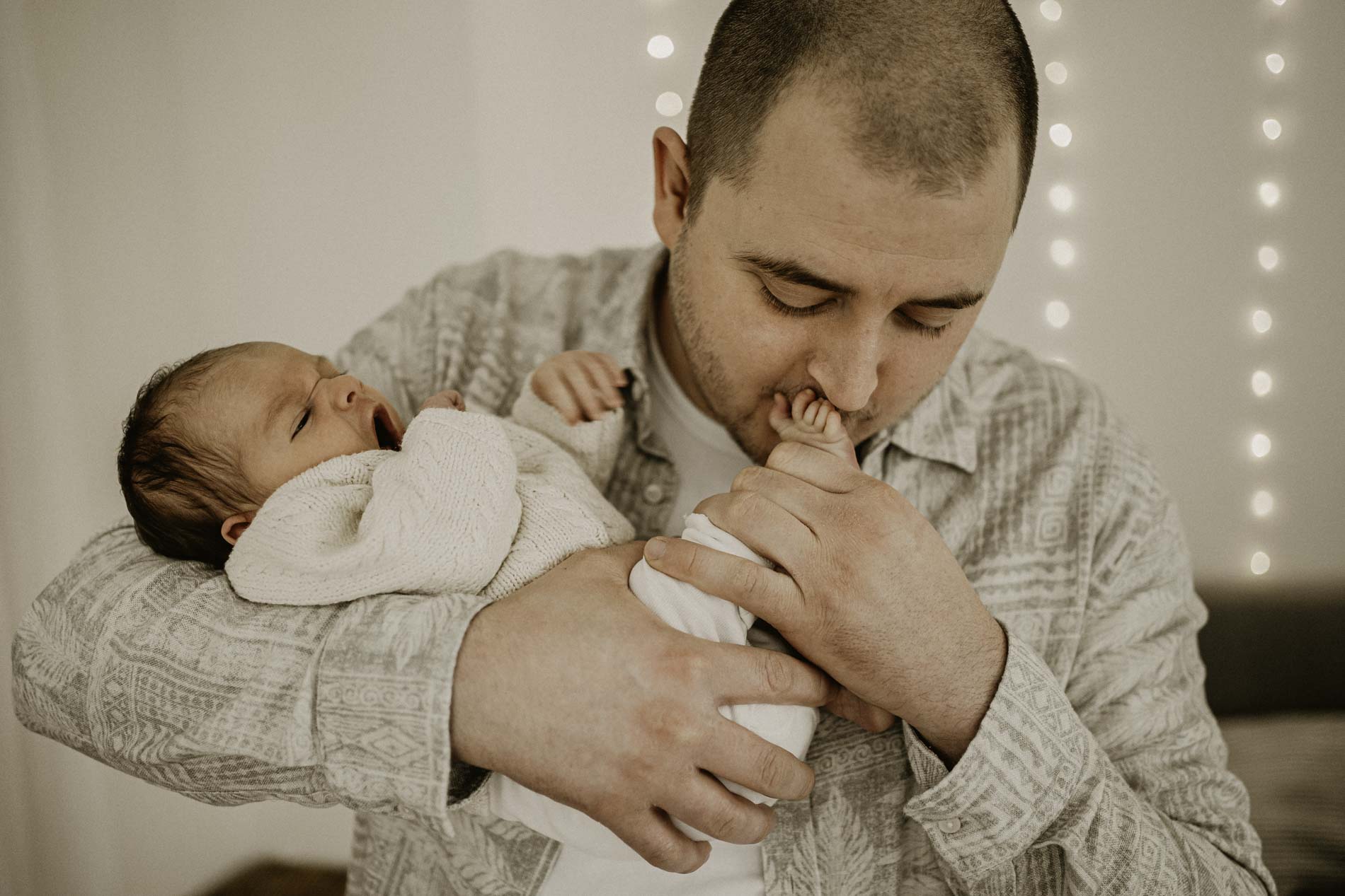 Baby-Fotoshooting und Neugeborenen Fotografie zuhause in Hamburg, Stade oder Hemmoor