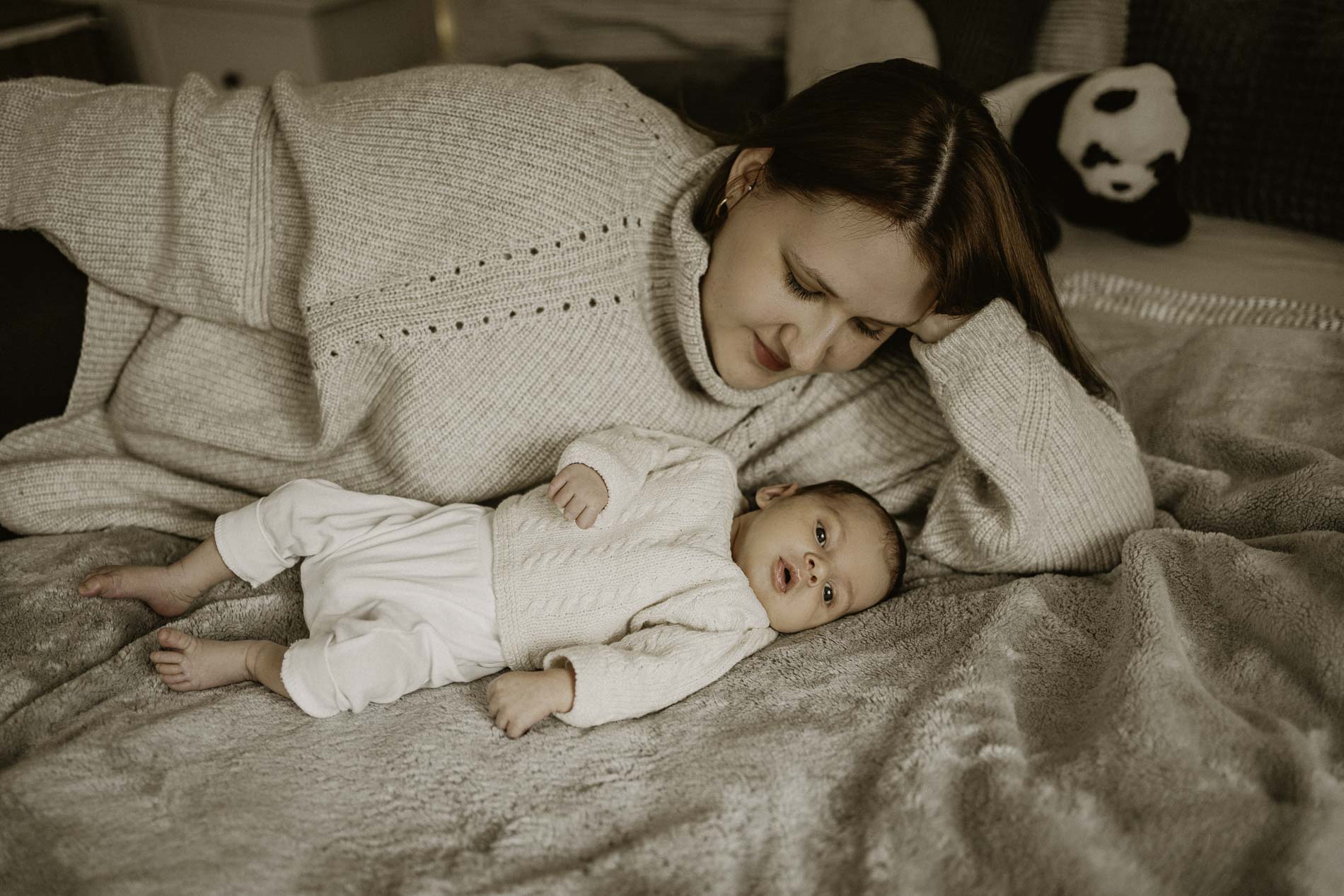 Baby-Fotoshooting und Neugeborenen Fotografie zuhause in Hamburg, Stade oder Hemmoor