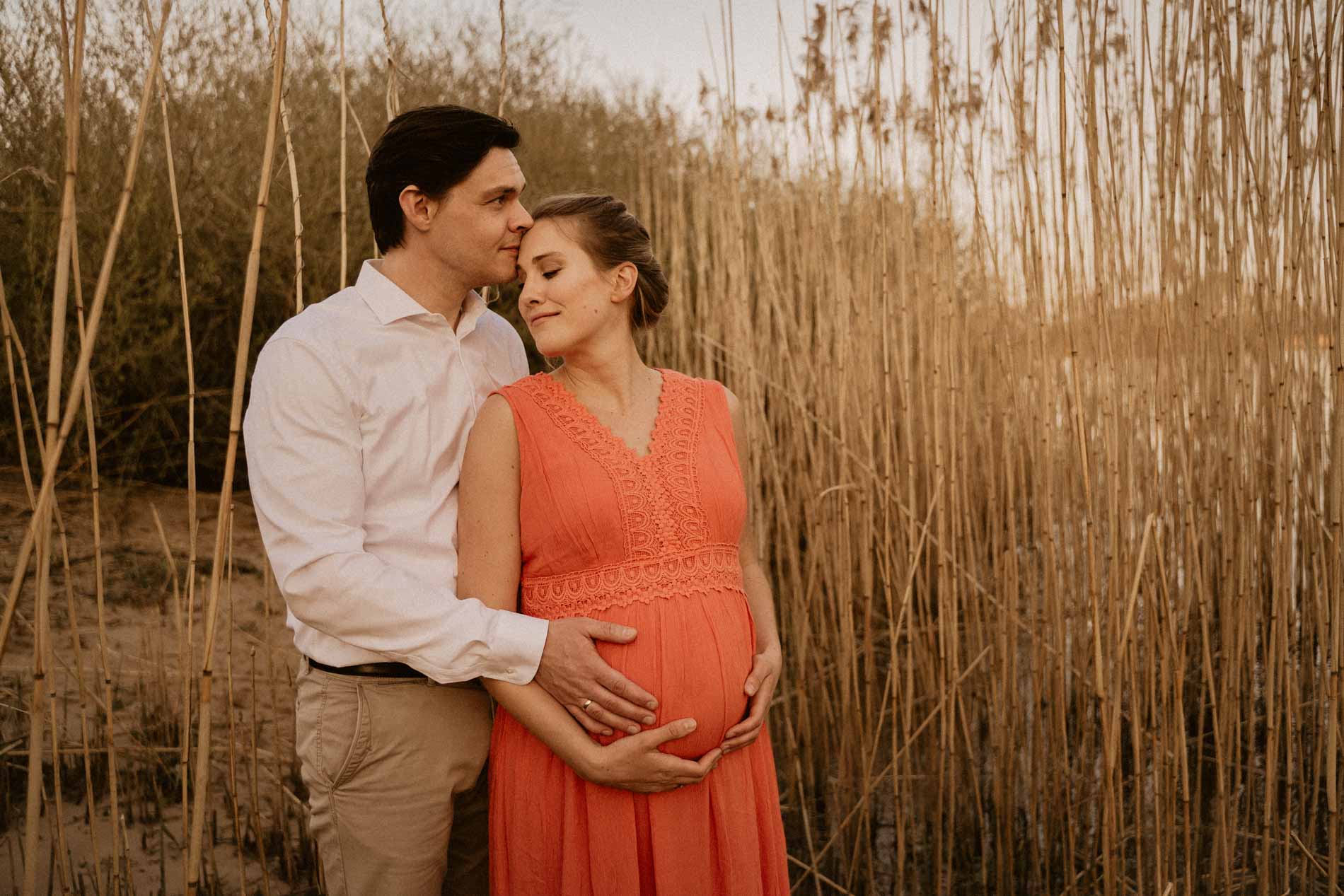babybauch-schwangerschaft-fotografie-stade-hamburg-fotoshooting-fotostudio-himmelforten-outdoor-draussen-stand-19 Babybauch-Shooting und Schwangerschaftsfotografie Outdoor in Hamburg, Stade, Hemmoor, Buxtehude, Himmelpforten