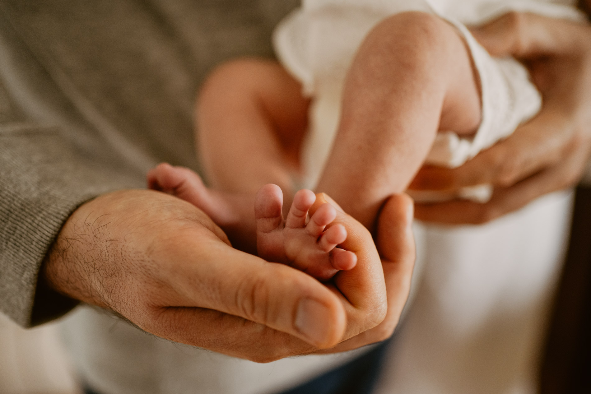 Baby-Fotoshooting und Neugeborenen Fotografie zuhause in Hamburg, Stade oder Hemmoor